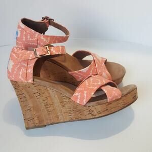 Toms Pink Ikat Sandals Peach Abstract Print Cork Wedge Size 9 New without tags